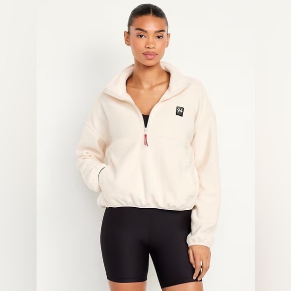 Old Navy Tops - NWT! Old Navy Oversized Performance Microfleece Cropped Half Zip